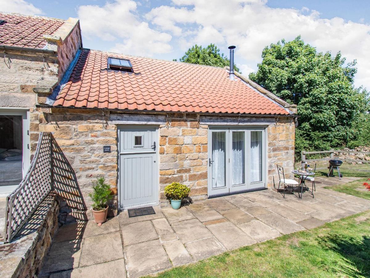 Cottage Anton Fylingdales Exterior photo